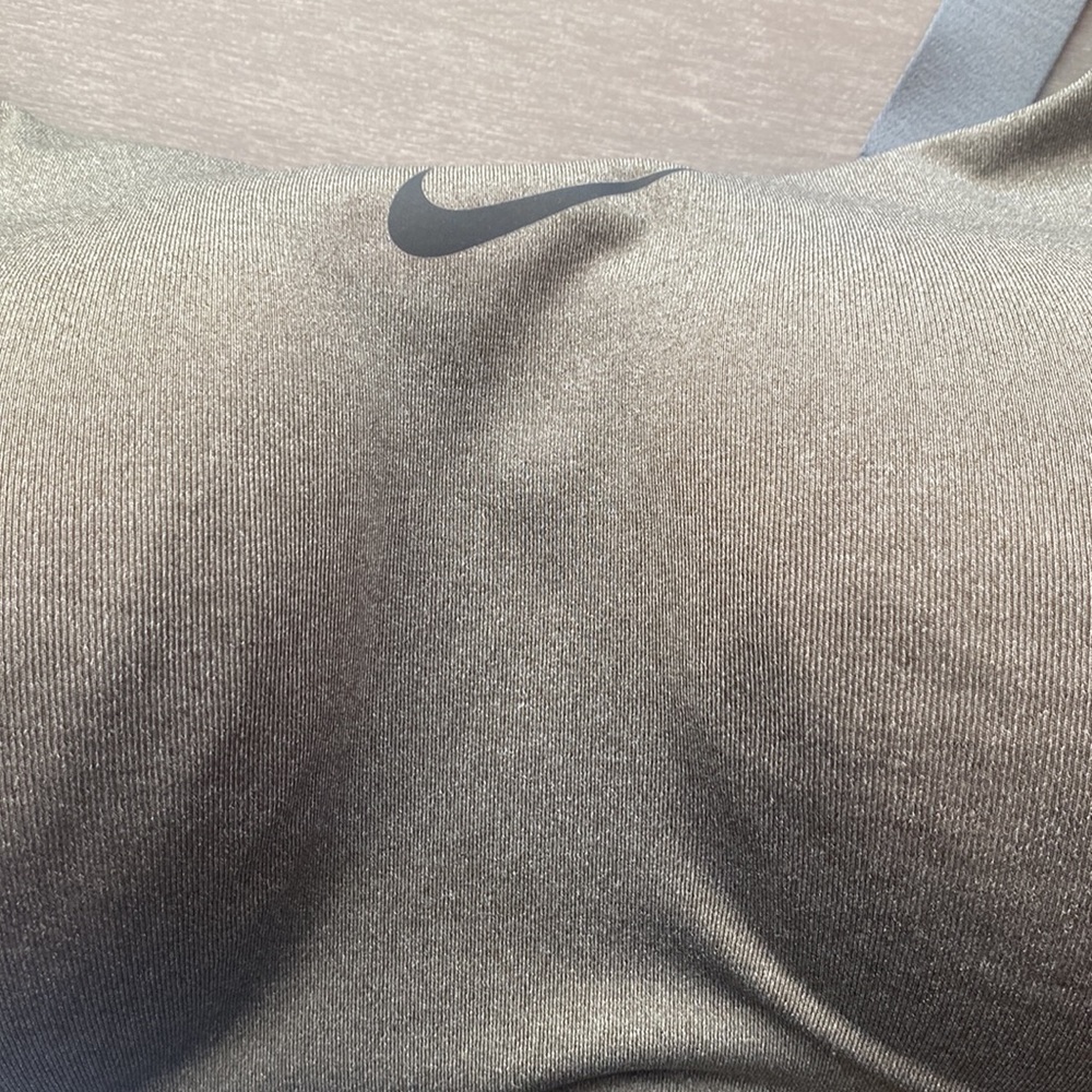 Nike Athletic Sport Support Bra - Picture 2 of 9